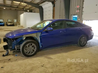 HYUNDAI ELANTRA BLUE