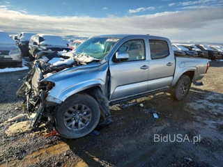 TOYOTA TACOMA SR V6