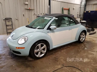 VOLKSWAGEN NEW BEETLE