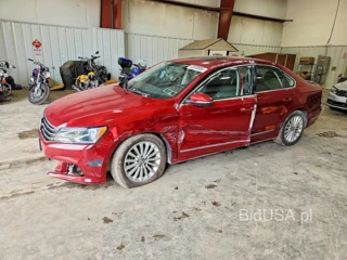 VOLKSWAGEN PASSAT SE