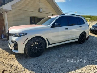 BMW X7 M50I
