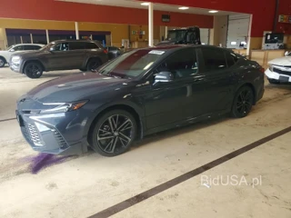 TOYOTA CAMRY XSE
