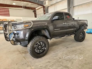 TOYOTA TACOMA SR5