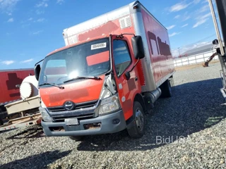 HINO 195