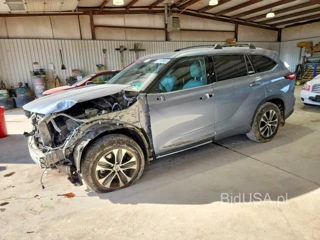 TOYOTA HIGHLANDER HYBRID XLE