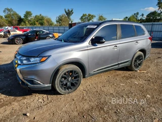 MITSUBISHI OUTLANDER SE