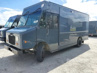 FREIGHTLINER MT45 CHASSIS