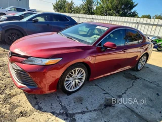 TOYOTA CAMRY XLE