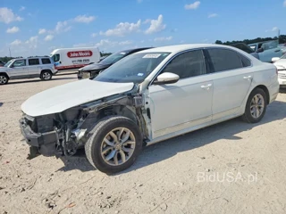 VOLKSWAGEN PASSAT S