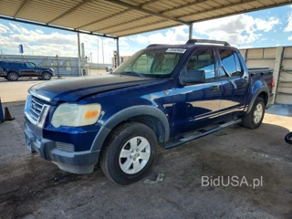 FORD EXPLORER SPORT TRAC XLT