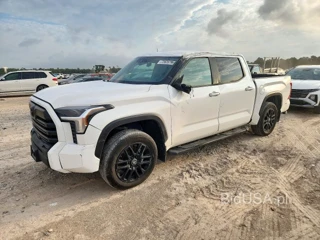 TOYOTA TUNDRA SR5
