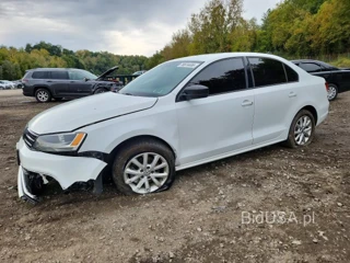 VOLKSWAGEN JETTA SE