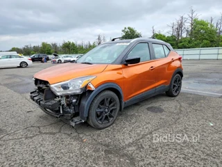NISSAN KICKS SV