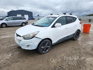 HYUNDAI TUCSON SE