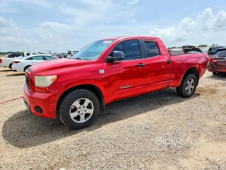 TOYOTA TUNDRA DOUBLE CAB SR5