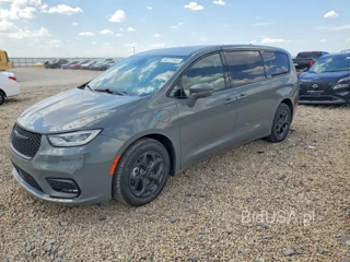 CHRYSLER PACIFICA HYBRID LIMITED