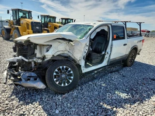 NISSAN TITAN PRO-4X