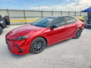 TOYOTA CAMRY XSE