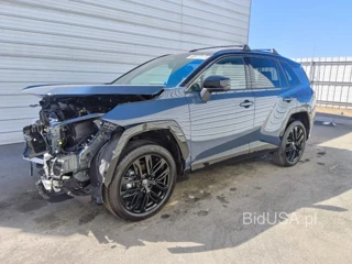 TOYOTA RAV4 XSE