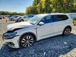 VOLKSWAGEN TIGUAN SEL PREMIUM R-LINE