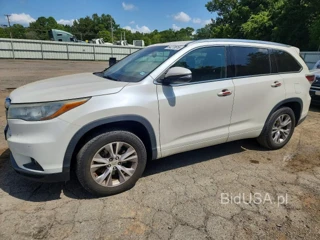 TOYOTA HIGHLANDER XLE