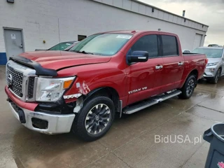 NISSAN TITAN S