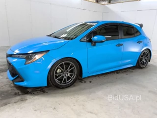 TOYOTA COROLLA HATCHBACK SE