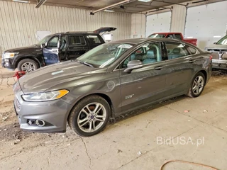 FORD FUSION TITANIUM PHEV