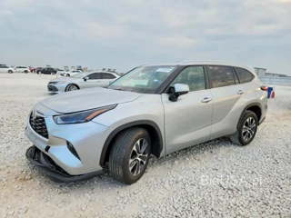 TOYOTA HIGHLANDER XLE