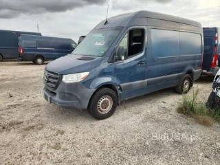 MERCEDES-BENZ SPRINTER 2500/3500