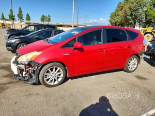 TOYOTA PRIUS V FIVE