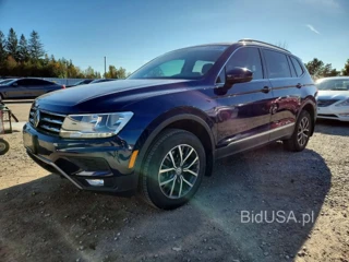 VOLKSWAGEN TIGUAN SE