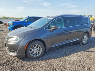 CHRYSLER PACIFICA TOURING L