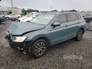 VOLKSWAGEN TIGUAN SE