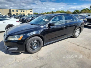 VOLKSWAGEN PASSAT S