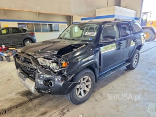 TOYOTA 4RUNNER TRAIL PREMIUM