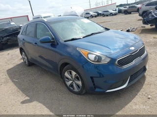 KIA KIA NIRO LX
