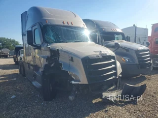 FREIGHTLINER CASCADIA 126