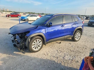 TOYOTA COROLLA CROSS LE
