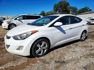 HYUNDAI ELANTRA GLS