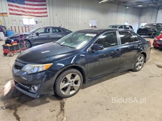 TOYOTA CAMRY SE V6