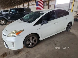TOYOTA PRIUS PERSONA SERIES SE