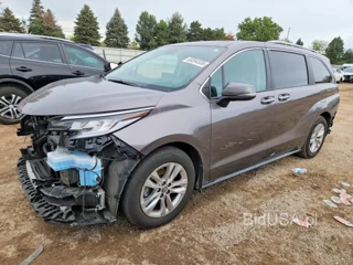 TOYOTA SIENNA LIMITED 7-PASSENGER