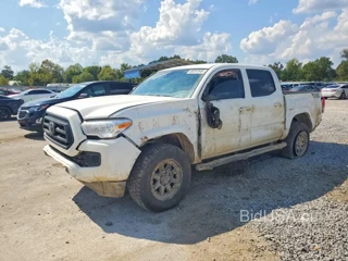 TOYOTA TACOMA SR V6