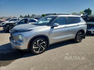 MITSUBISHI OUTLANDER SE