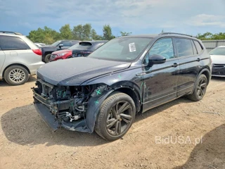 VOLKSWAGEN TIGUAN SE R-LINE BLACK