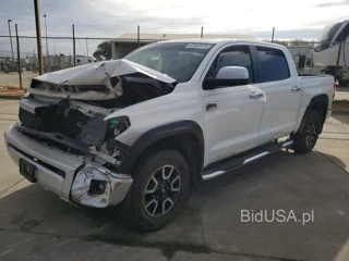 TOYOTA TUNDRA CREWMAX PLATINUM