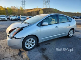 TOYOTA PRIUS BASE