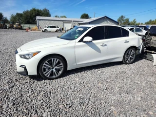INFINITI Q50 3.0T PURE