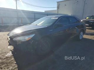 TOYOTA CAMRY HYBRID LE